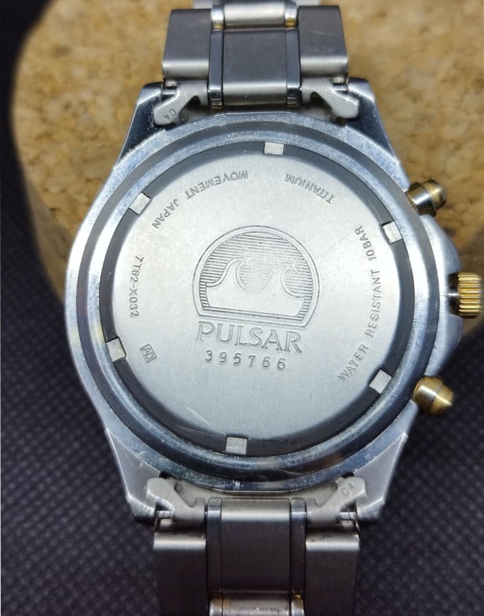 DEFEKT Pulsar 7t62-X032 Chronograph titan