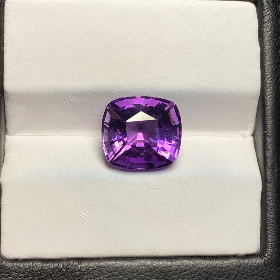 Natural Amethyst 5,79 carat