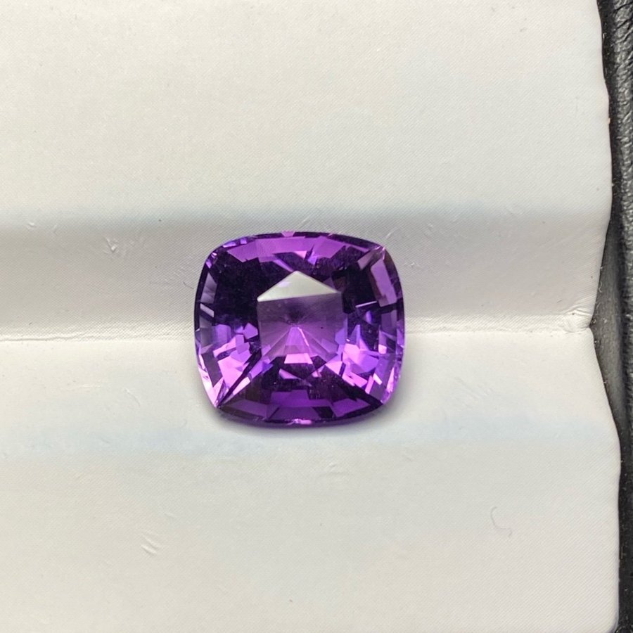 Natural Amethyst 5,79 carat