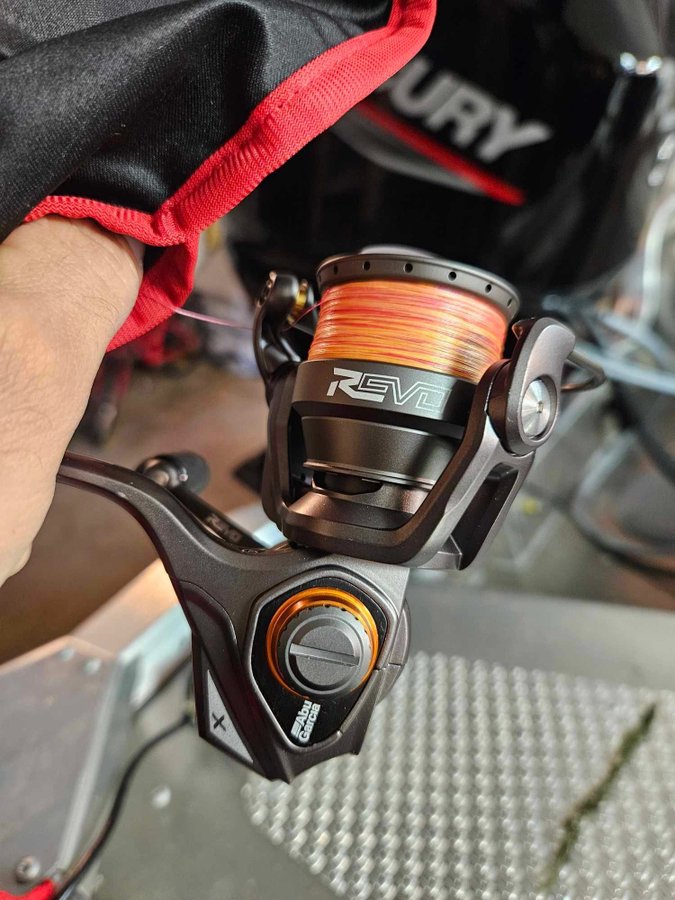 Abu Garcia Revo3 X 2000