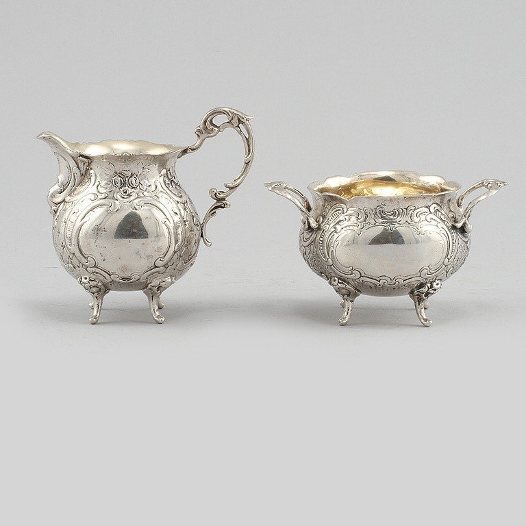 Sockerskål och gräddkanna Silver med invändig förgyllning Rococo Style, GEWE