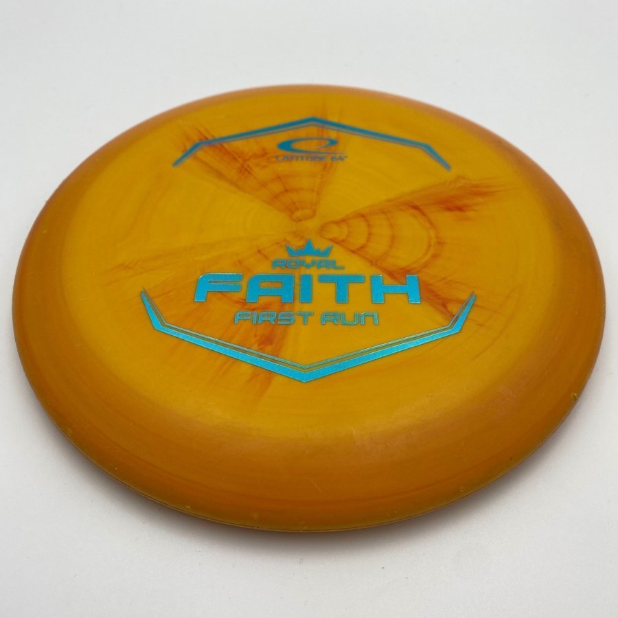 Discgolf. FIRST RUN Latitude64 Royal Faith Frisbee Disc Golf Frisbeegolf Sport