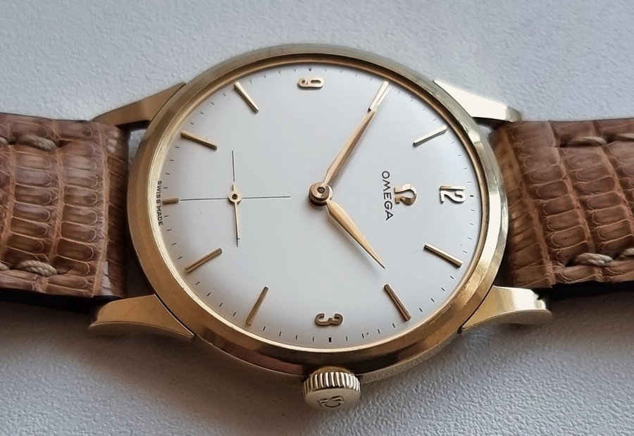 Omega "Tresor" manuellt ur i guld 14K, sub seconds, 35mm, ca. 1959