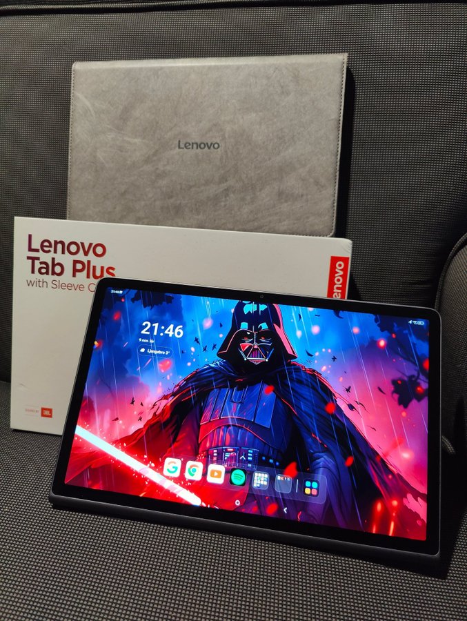 Lenovo Tab Plus inkl. skyddsfodral