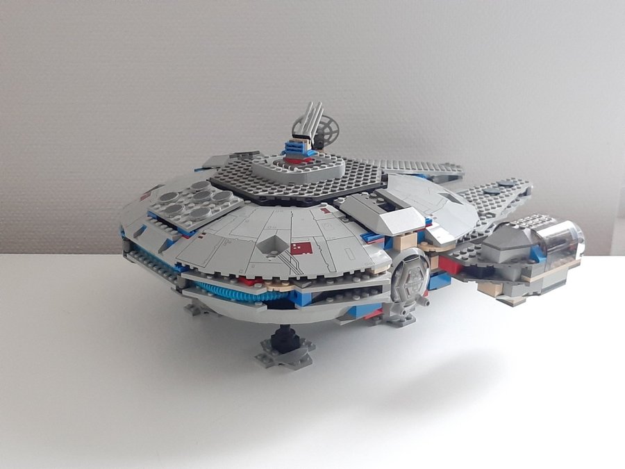 100% Komplett + Extrafigur | LEGO Star Wars | Millennium Falcon 7190