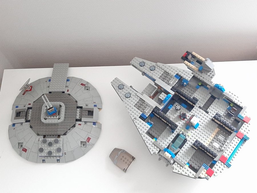 100% Komplett + Extrafigur | LEGO Star Wars | Millennium Falcon 7190