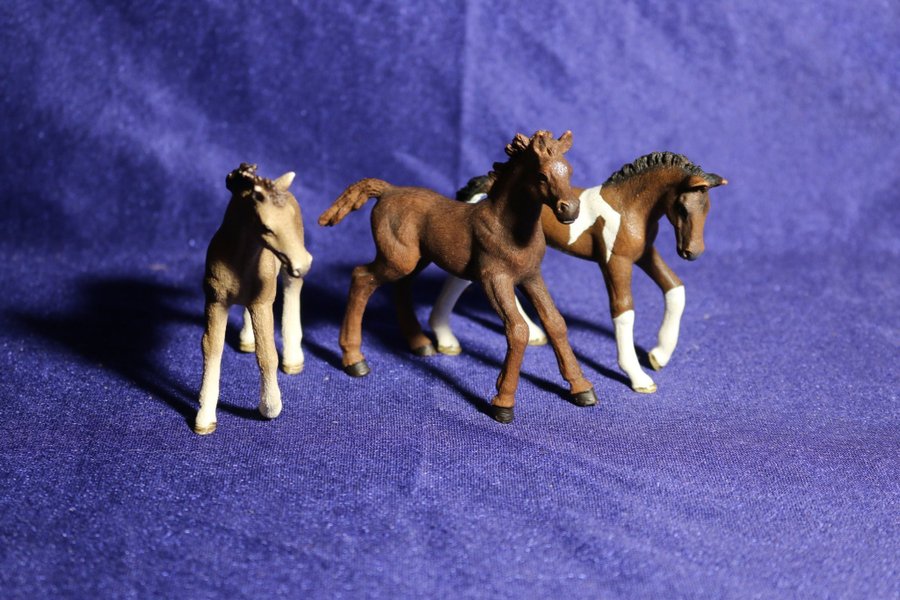 3 st Schleich hästföl