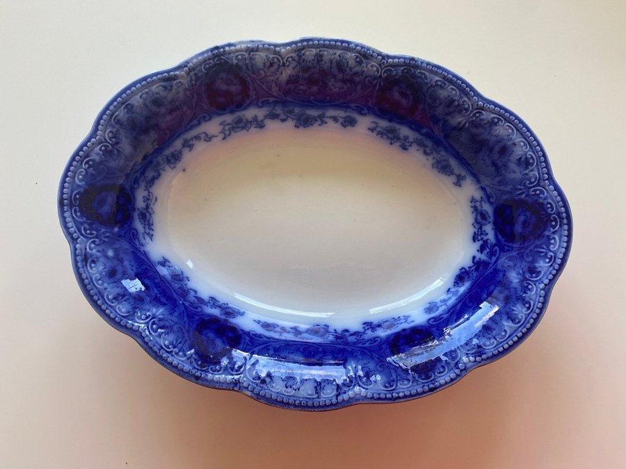 Royal semi-porclain, Wedgwood  co England,Atalanta, oval skål/uppläggningsskål