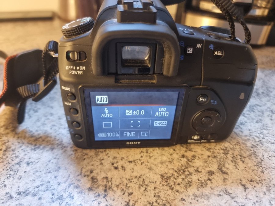 Sony DSLR-A200