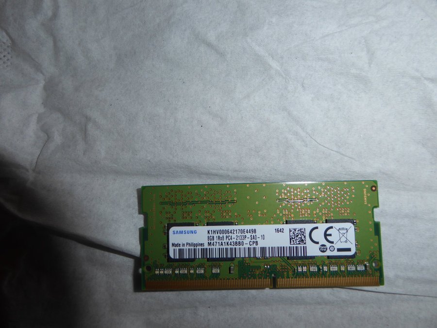 SÄLJER Samsung 8GB 1Rx8 PC4-2133P-SAO-10 RAM-FUNGERAR