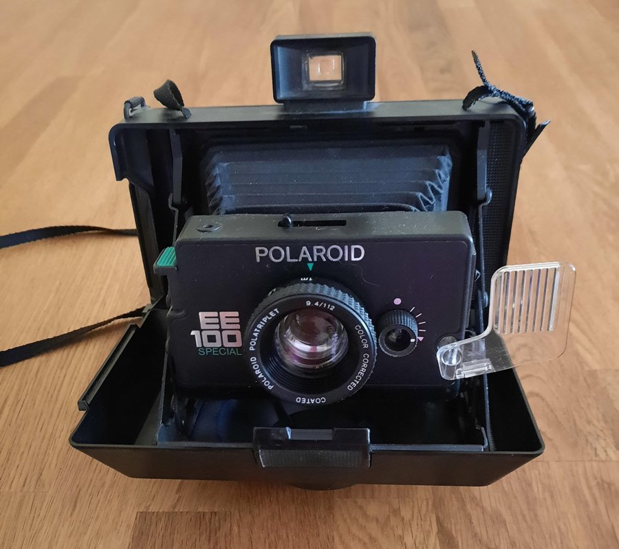 Polaroid EE 100 Special kamera