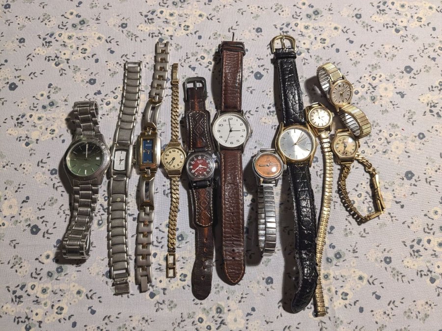 11 vintage / gamla armbandsur