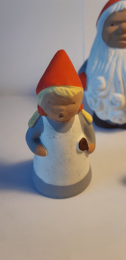 Jul. Irma Yourstone. Tomte familj. 4 st signerade IY.