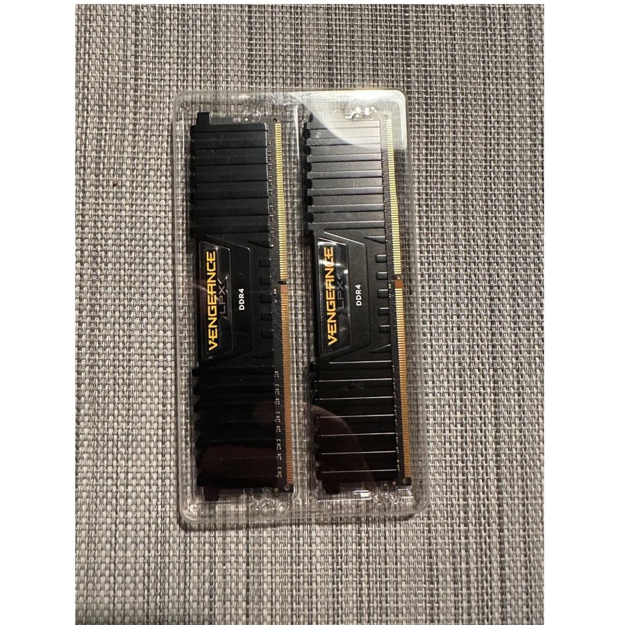 Corsair Vengeance LPX 16GB (2x8GB) DDR4 3200MHz