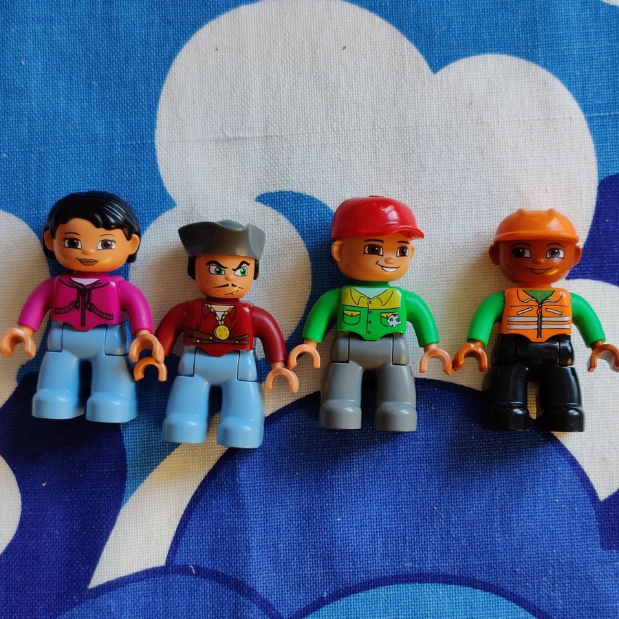 4 st Lego Duplo figurer