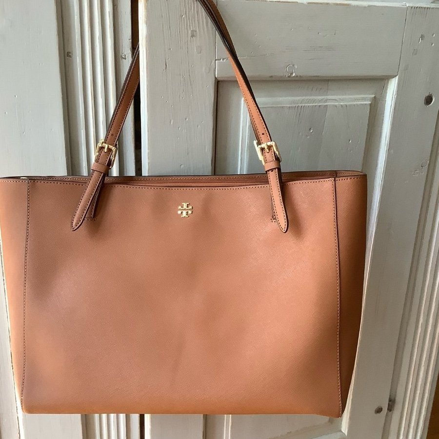 Fin större shopper från från Tory Burch i nyskick!