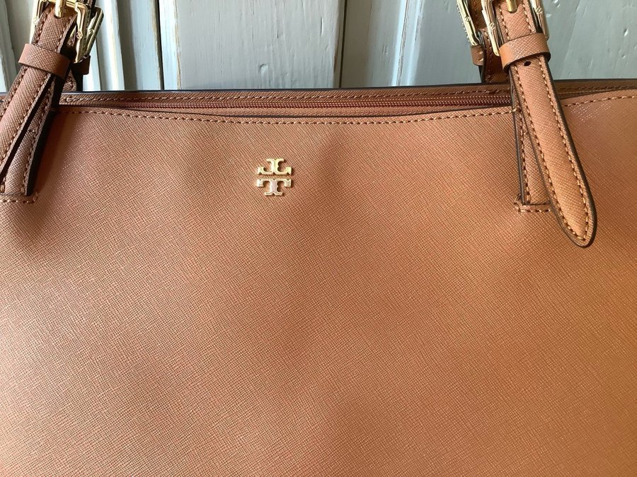 Fin större shopper från från Tory Burch i nyskick!