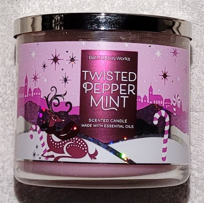 TWISTED PEPPERMINT Bath  Body Works 3-wick candle doftljus USA sugared snow