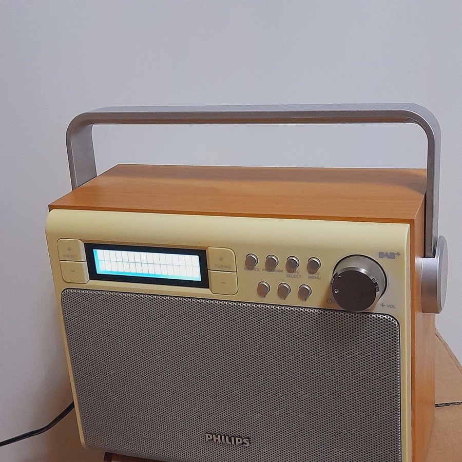 Philips AE5020 är en bärbar DAB-radio