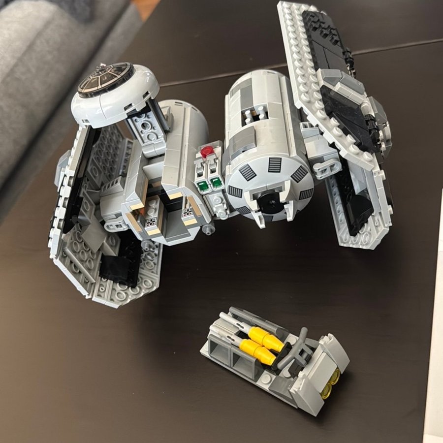 LEGO Star Wars TIE Bomber 75347