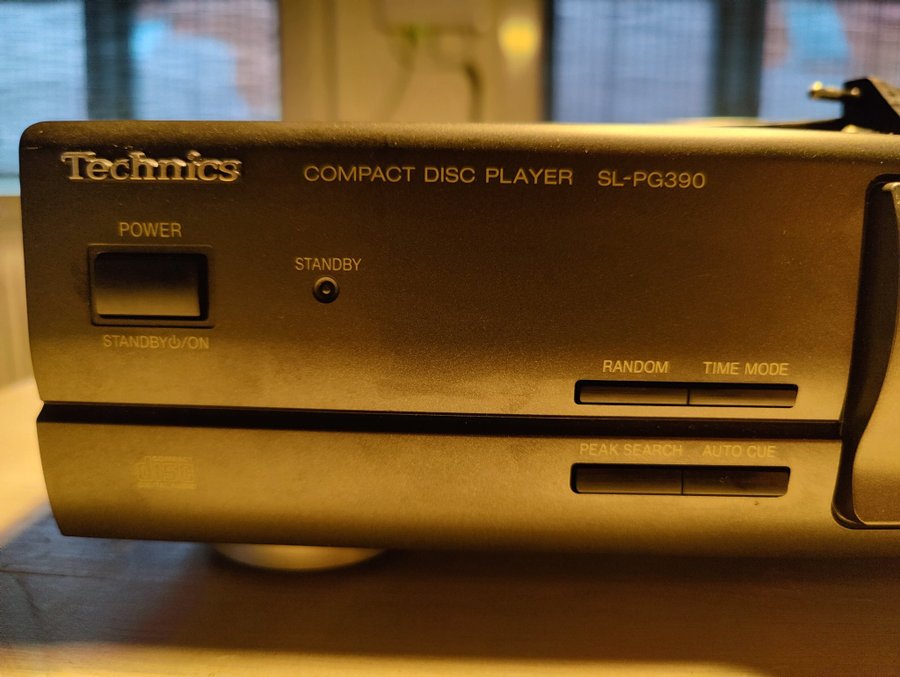 Technics Compact Disc Player SL-PG390 - Ej Testad, Säljes i Befintligt Skick