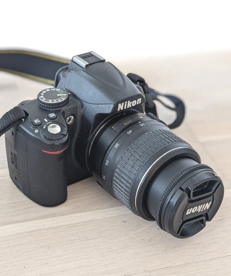 Nikon D3000