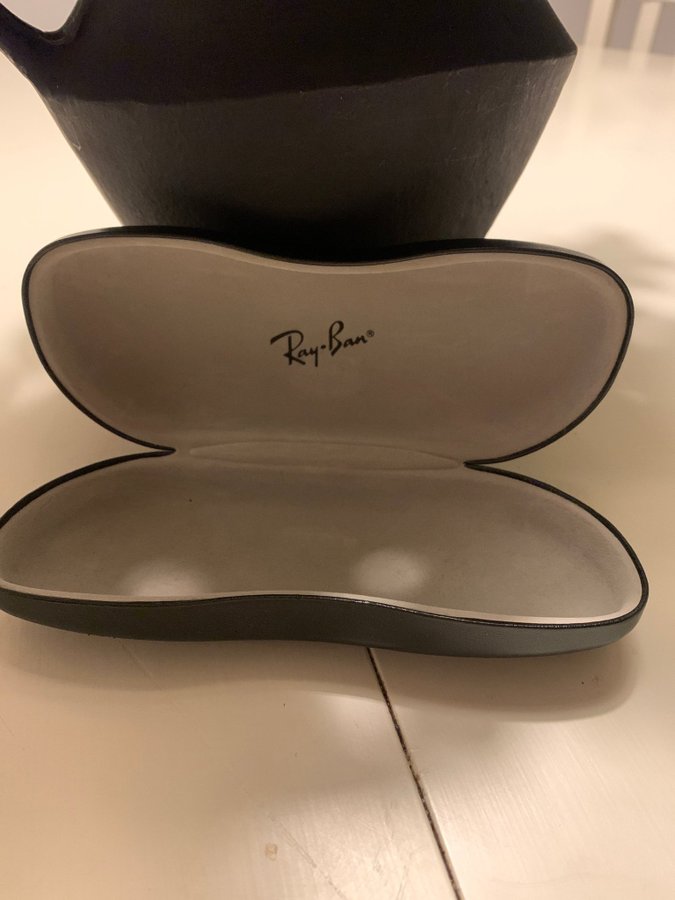 Ray Ban glasögonfodral