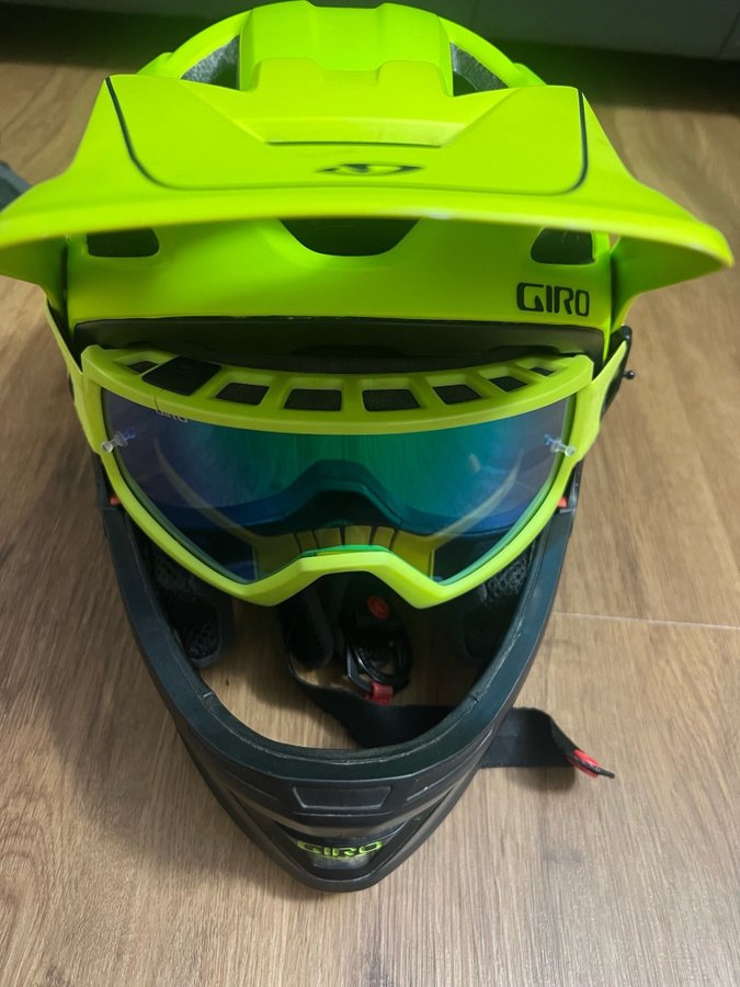 Giro Switchblade hjälm med goggle MIPS