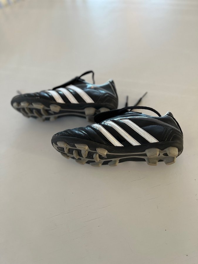 Adidas Fotbollsskor Svart Storlek 36 2/3