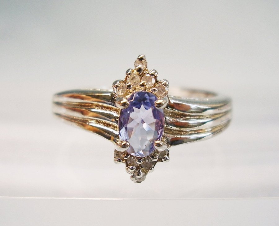 DESIGNER TANZANITE - DIAMANTRING / DESIGNER TANSANIT - DIAMANT RING