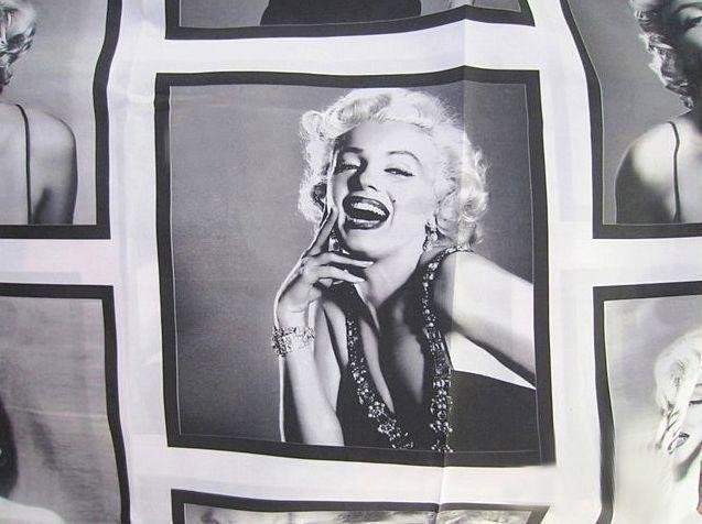 Duschdraperi, Marilyn Monroe