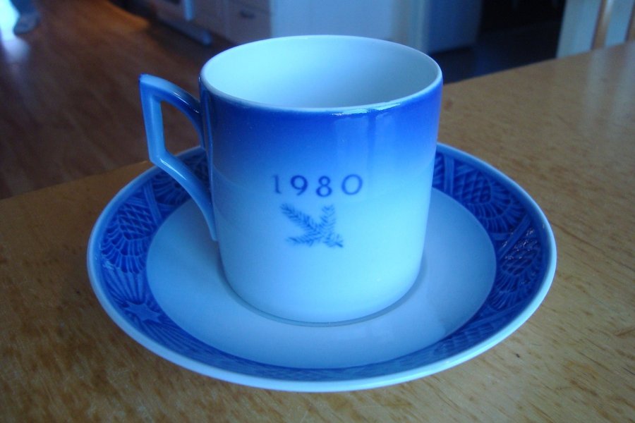 Royal Copenhagen Julkopp 1980