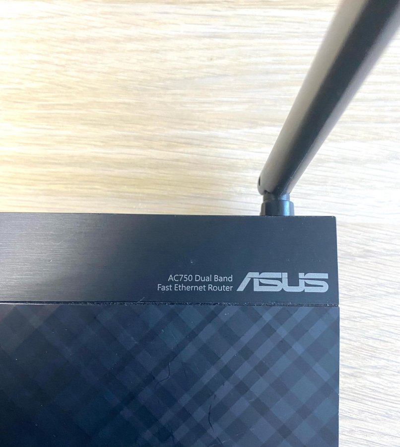 ASUS AC750 Dual Band Fast Ethernet Router