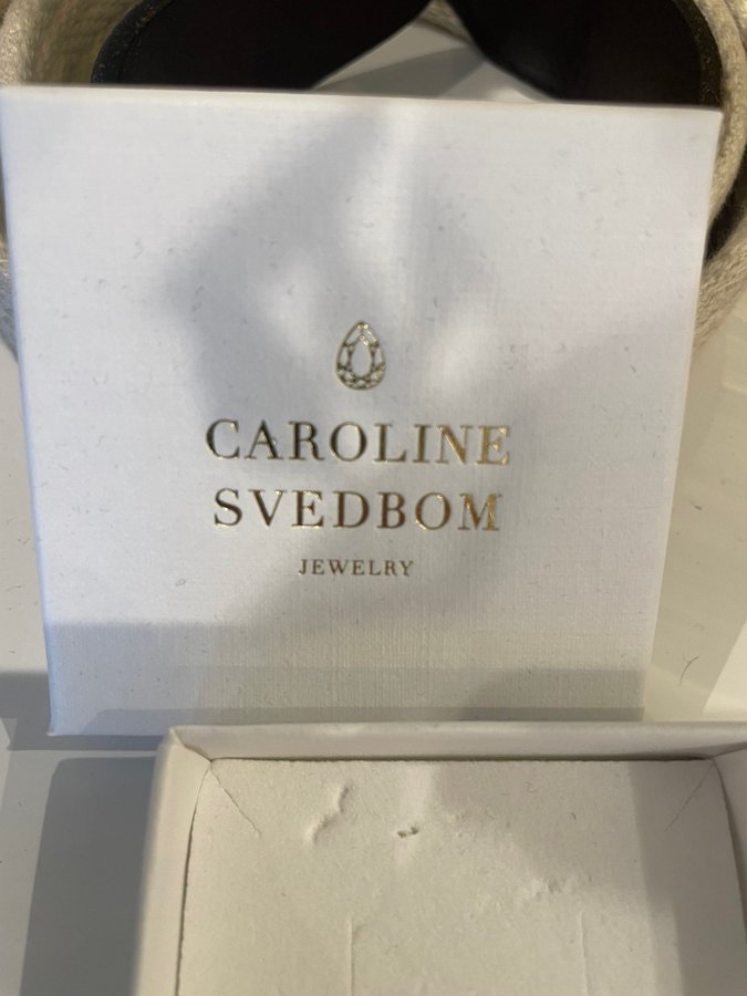 Caroline Svedbom örhängen