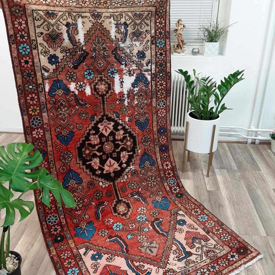 Äkta Vintage matta ca: 205x104 cm - LAGERRENSNING AUKTION