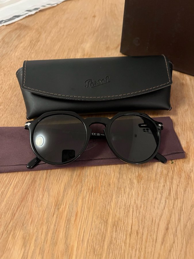 Persol sunglasses PO3281S