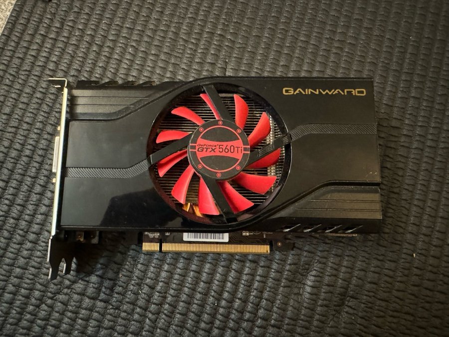 Gainward GTX 560 Ti | GPU | Grafikkort | PC | Gaming | Spel |