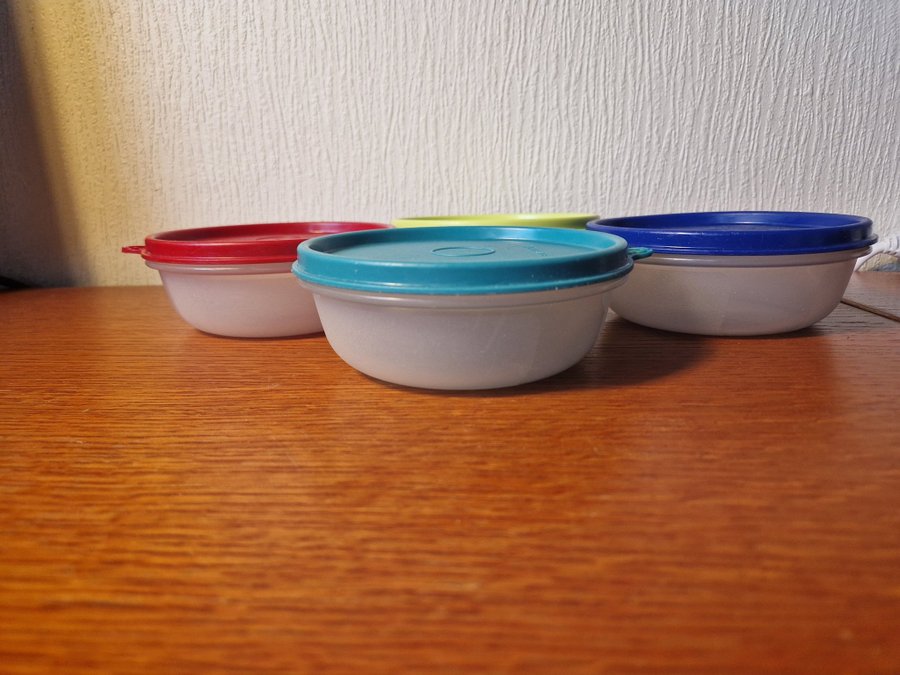 Tupperware rundletter