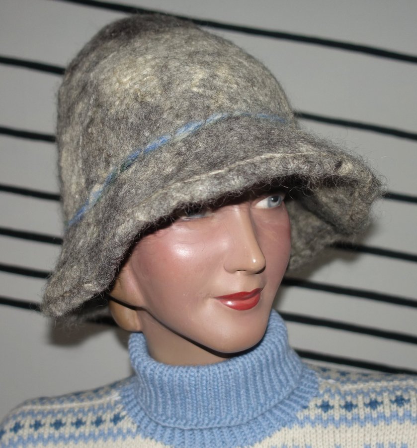 Tovad hatt/ Vintage/ Handtovad ullhatt/ Jämtland/ Ylle/ Yllehatt/ Tovad