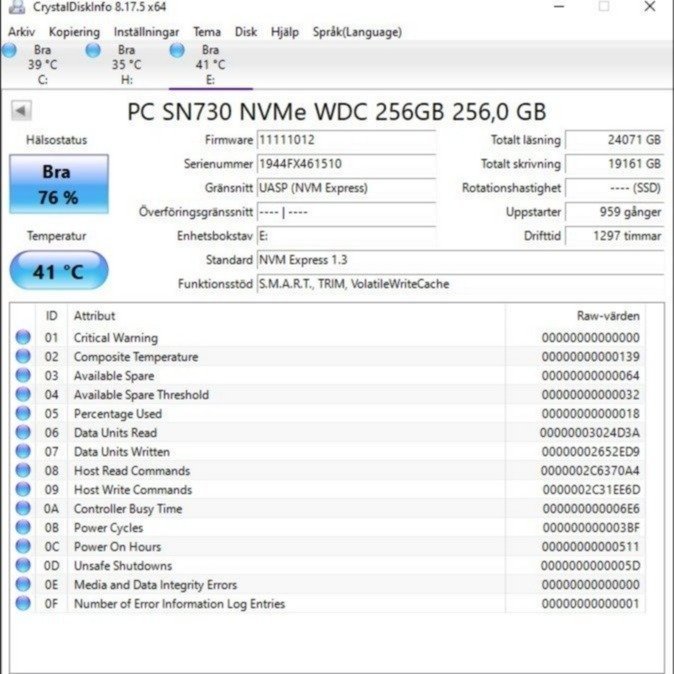 SSD m2  256GB  NVMe PCIe märke: WD  formfaktor 2280