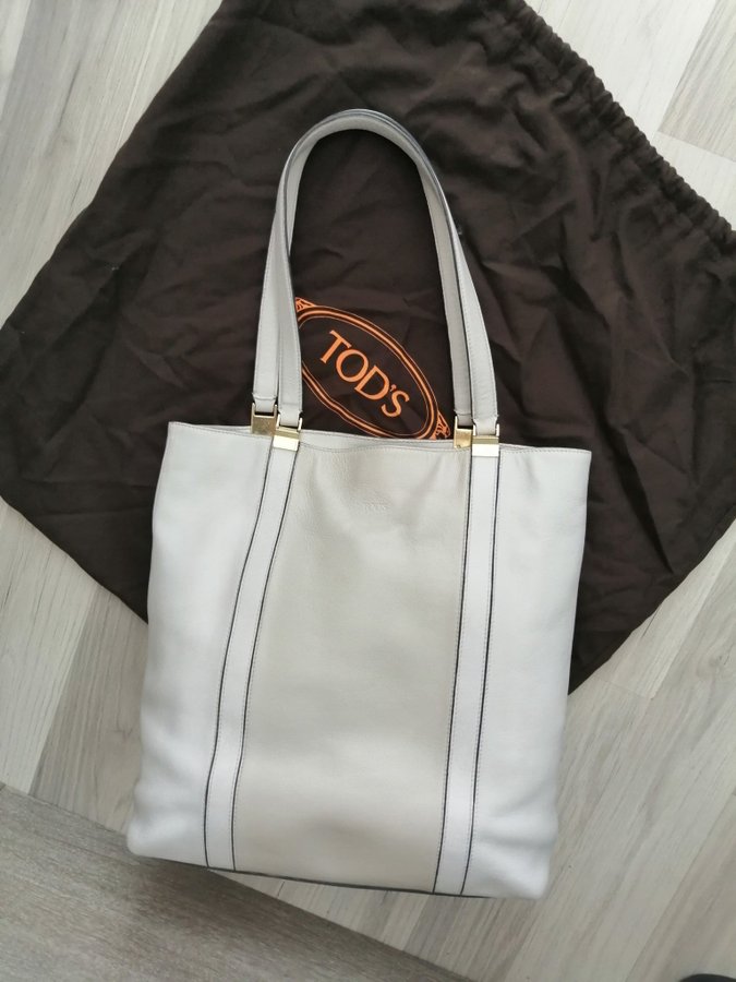 Tod's leather tote bag