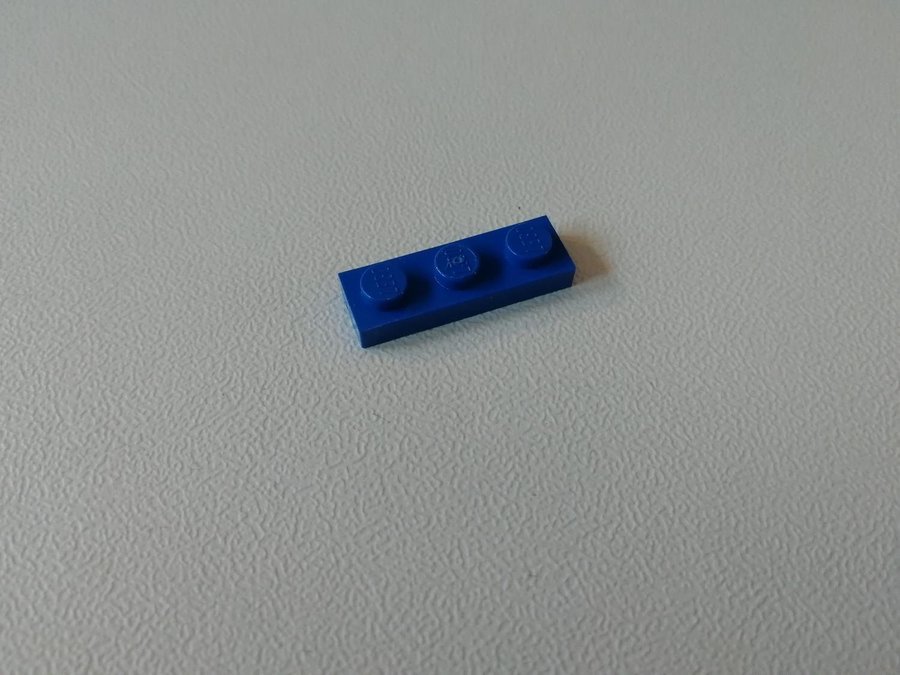 Lego - plate - platt - bas - 1x3 - part 3623 - blå