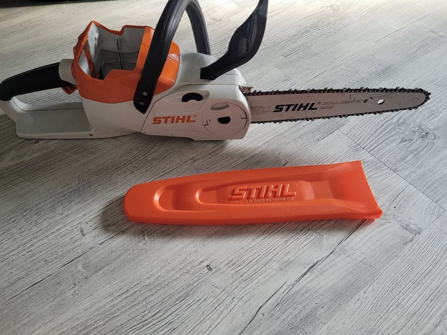 Stihl MSA 140C motorsåg