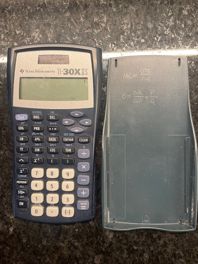 Texas Instruments TI-30 X IIS solceller