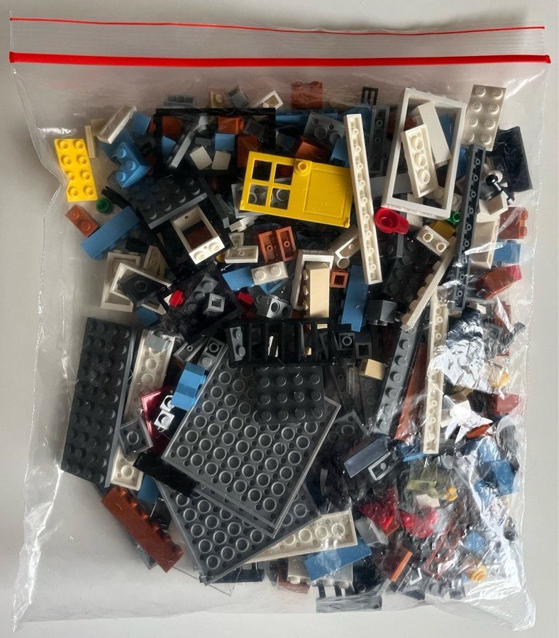 LEGO Creator Delikatessbutiken på hörnet 31050