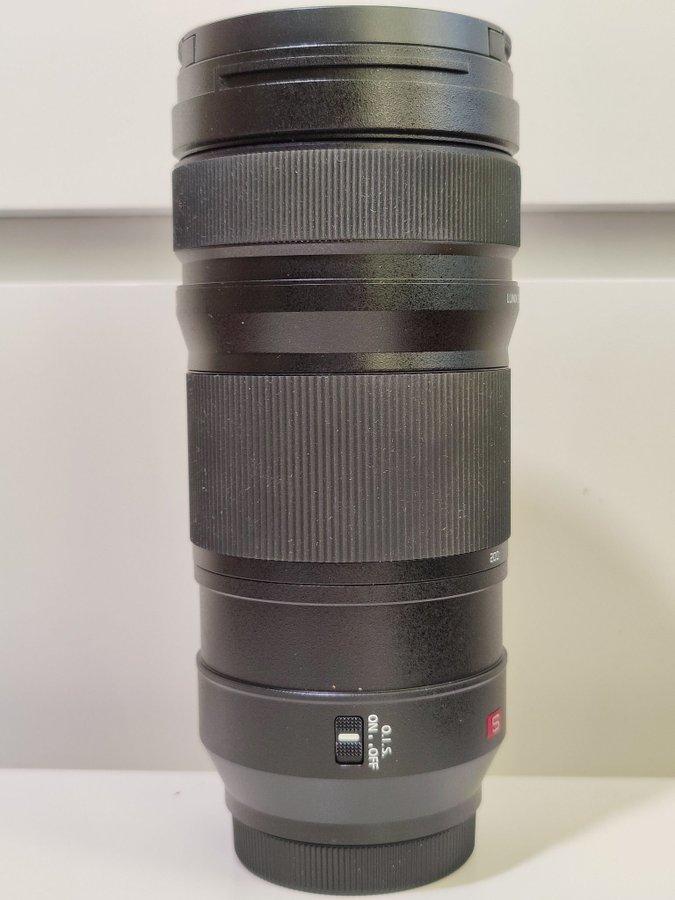 Panasonic Lumix S Pro 70-200mm f/4 O.I.S