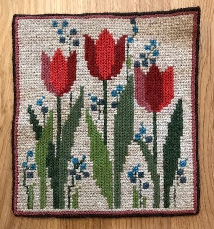 Tulipaner Broderi i tvistsöm