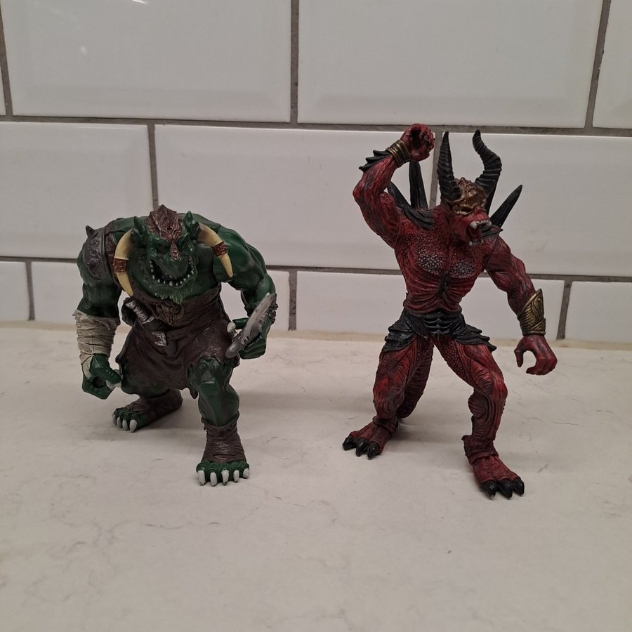 Warrios of the world, 2 figurer