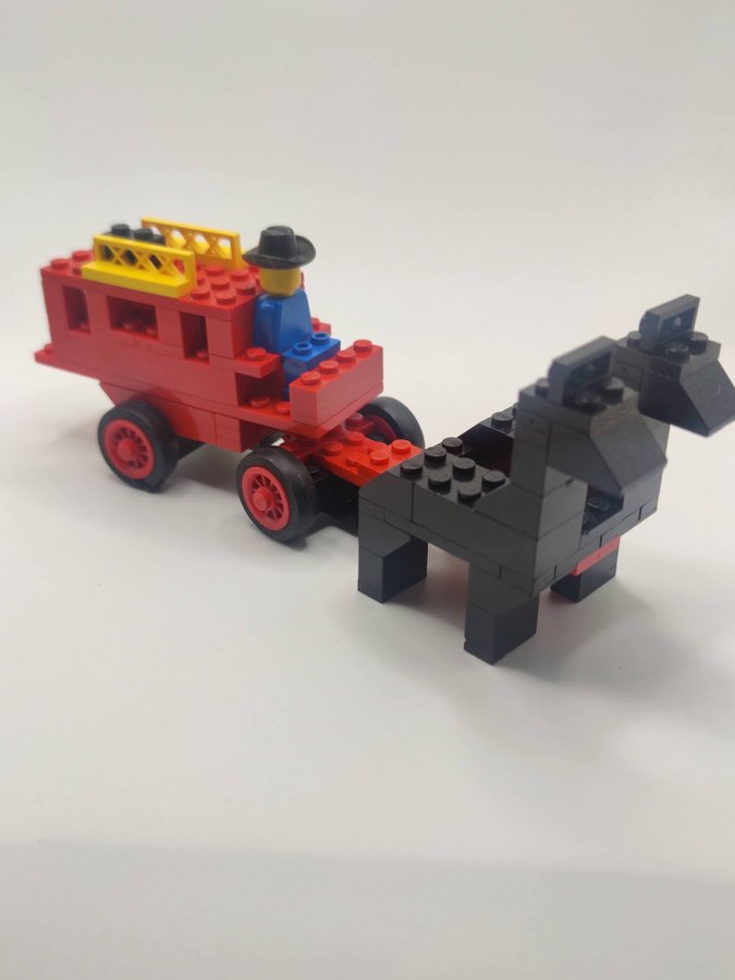 Lego 697 Stagecoach