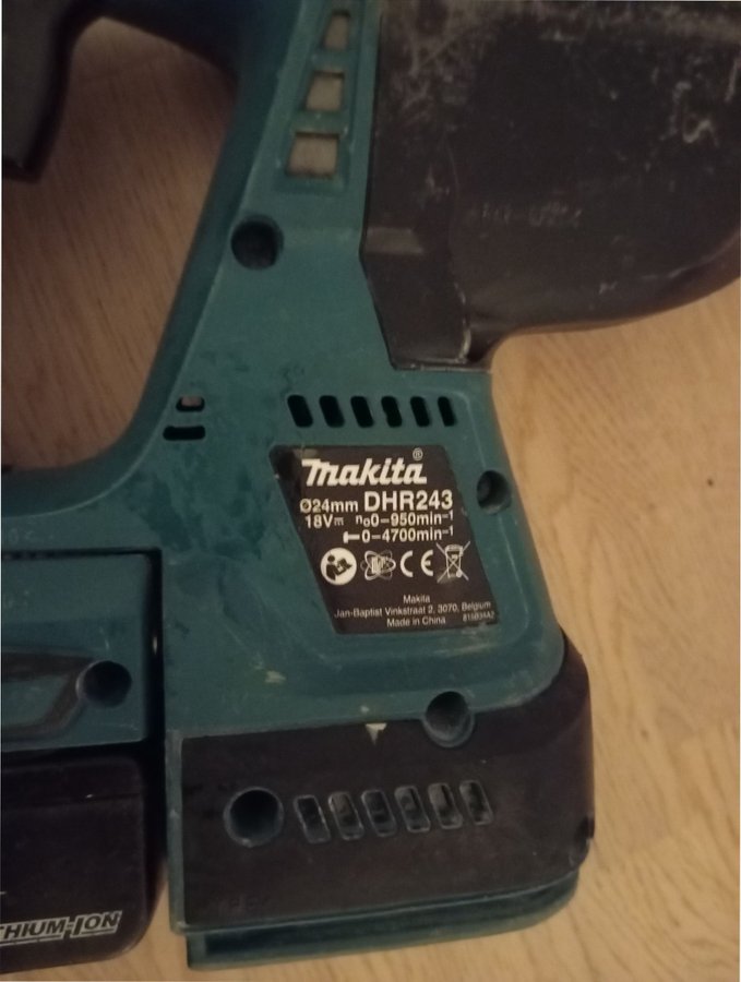 Makita DHR243 SDS-Plus Slagborrmaskin 18V